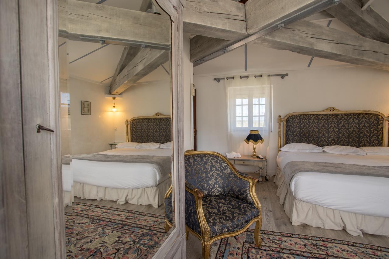 Holiday home Chateau De Floure - Et Piscine Exterieure Chauffee *